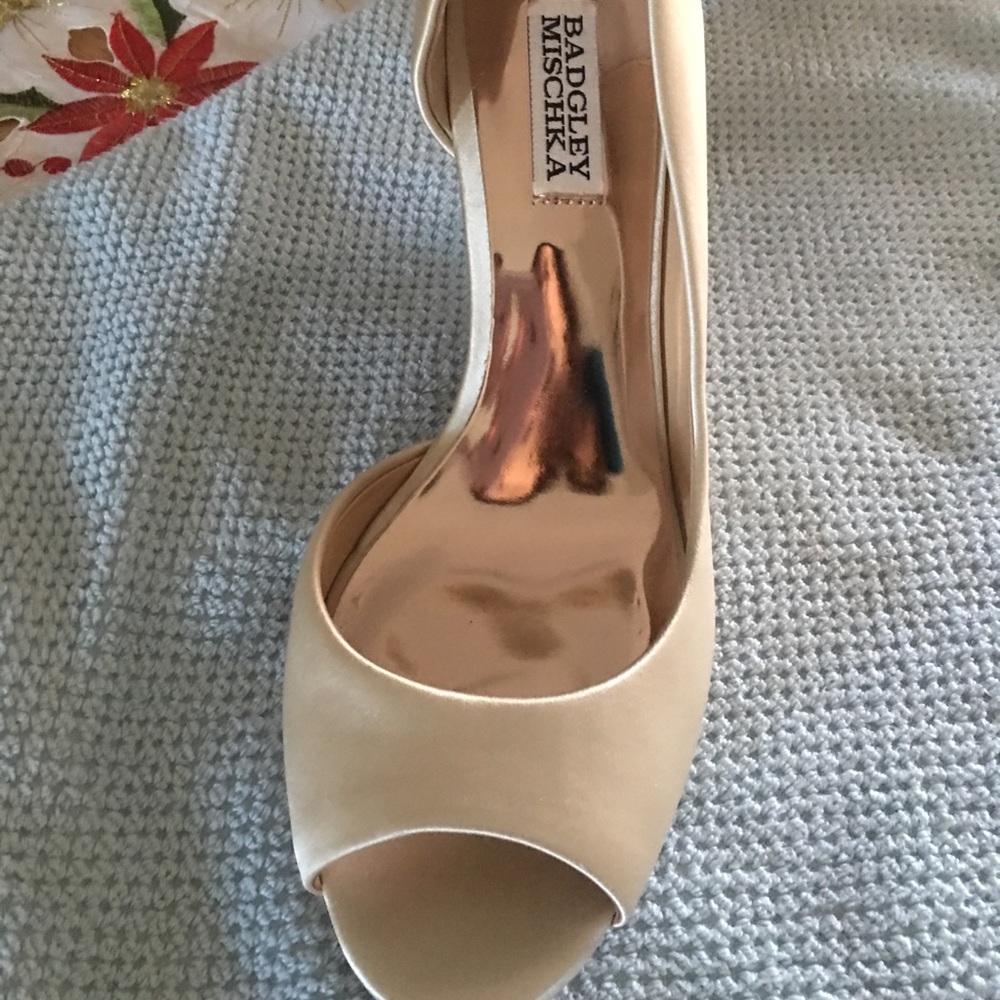 Badgley Mischka size 7.5